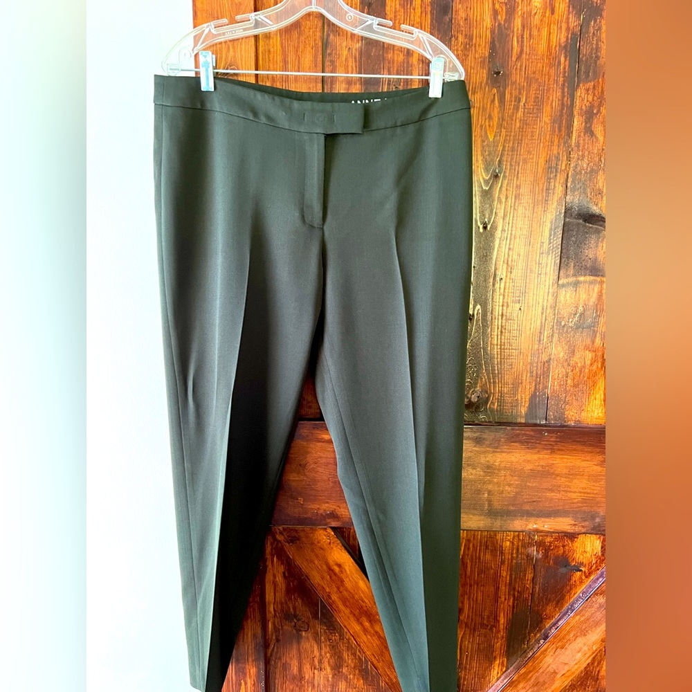 Anne Klein Army Green Slacks